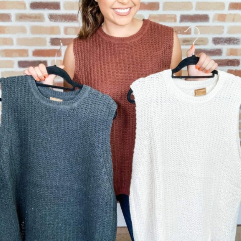 Women's Top Beige HIGHS & LOWS SLEEVELESS SWEATER